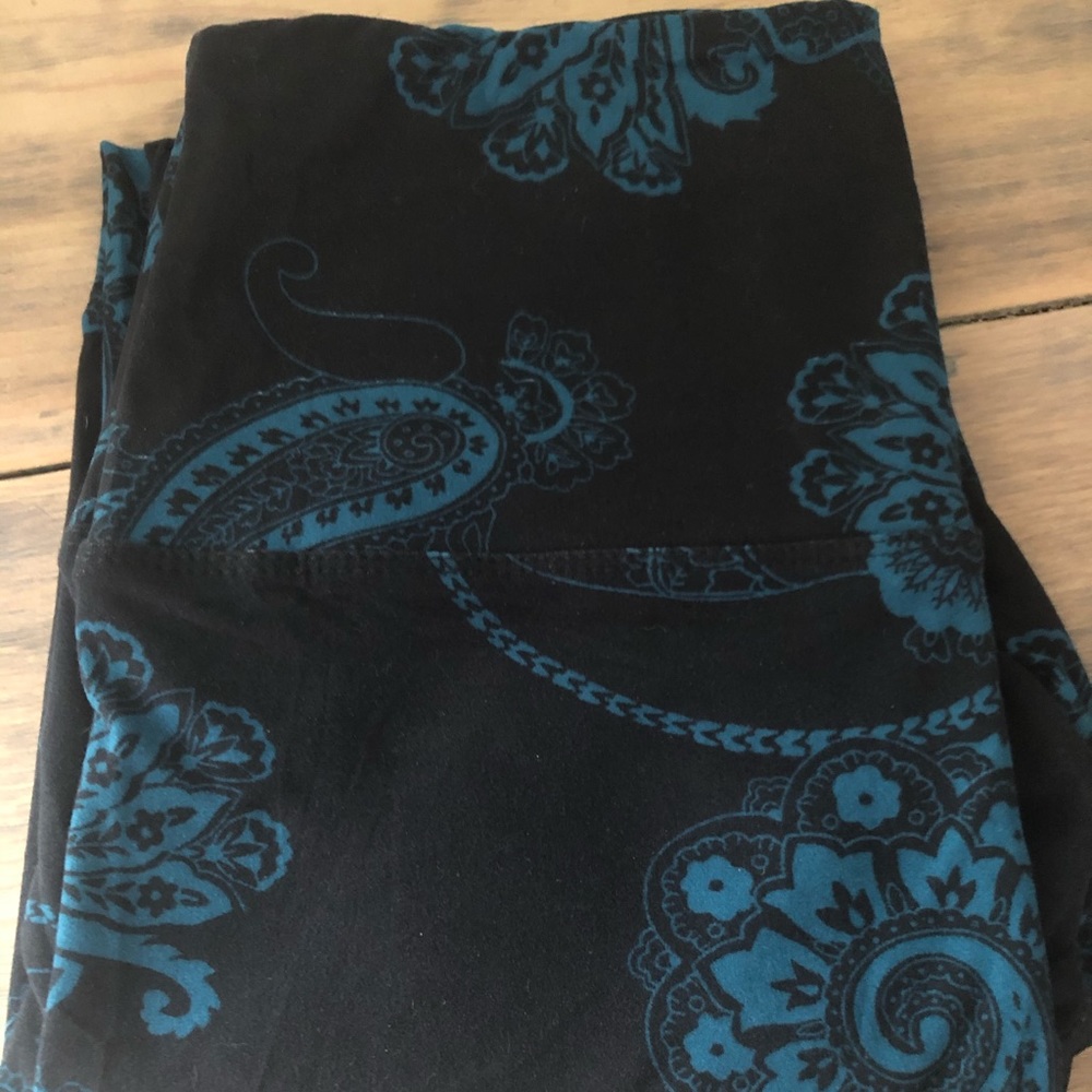 Leggings - Black with Teal Leaves